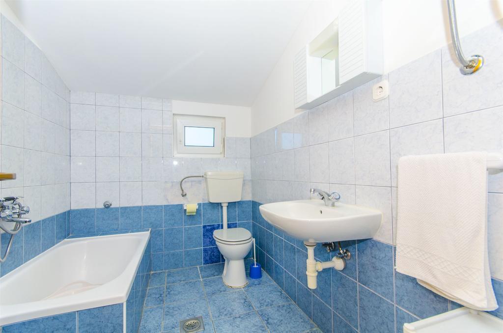 Apartments Nada 罗戈兹尼察 外观 照片